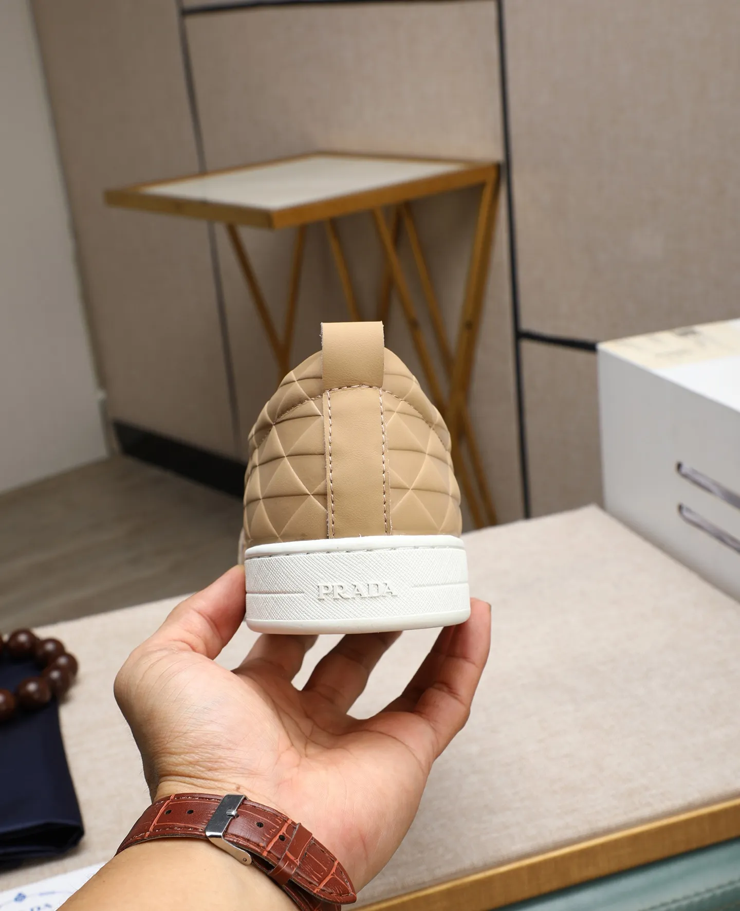Men's men's shoes💰440🌹🌹[PRADA—Prada] latest model🙈original replica! 👟👟👟Available here. The workmanship is top-notch. The upper is made of Italian 🇮🇹Imported calfskin. ❗️Breathable genuine leather lining @Suitable for travel. The original version has an enlarged engraved sole, making it suitable for all kinds of travels, showing low-key luxury. Let quality speak for itself. Color: Size: 38-44